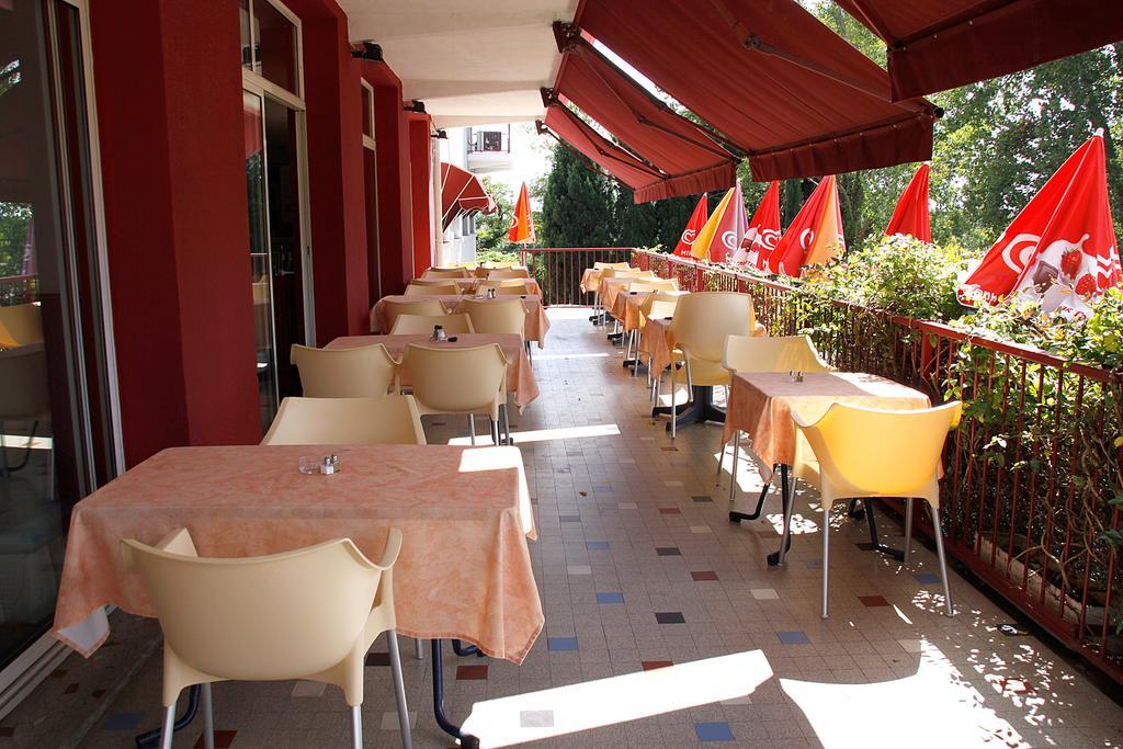 Logis Hotels - Hotel Et Restaurant Le Relais Des Garrigues Grisolles  Rom bilde