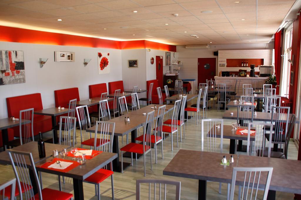 Logis Hotels - Hotel Et Restaurant Le Relais Des Garrigues Grisolles  Rom bilde